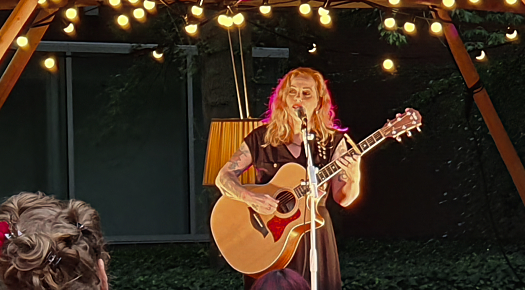 Anneke van Giersbergen