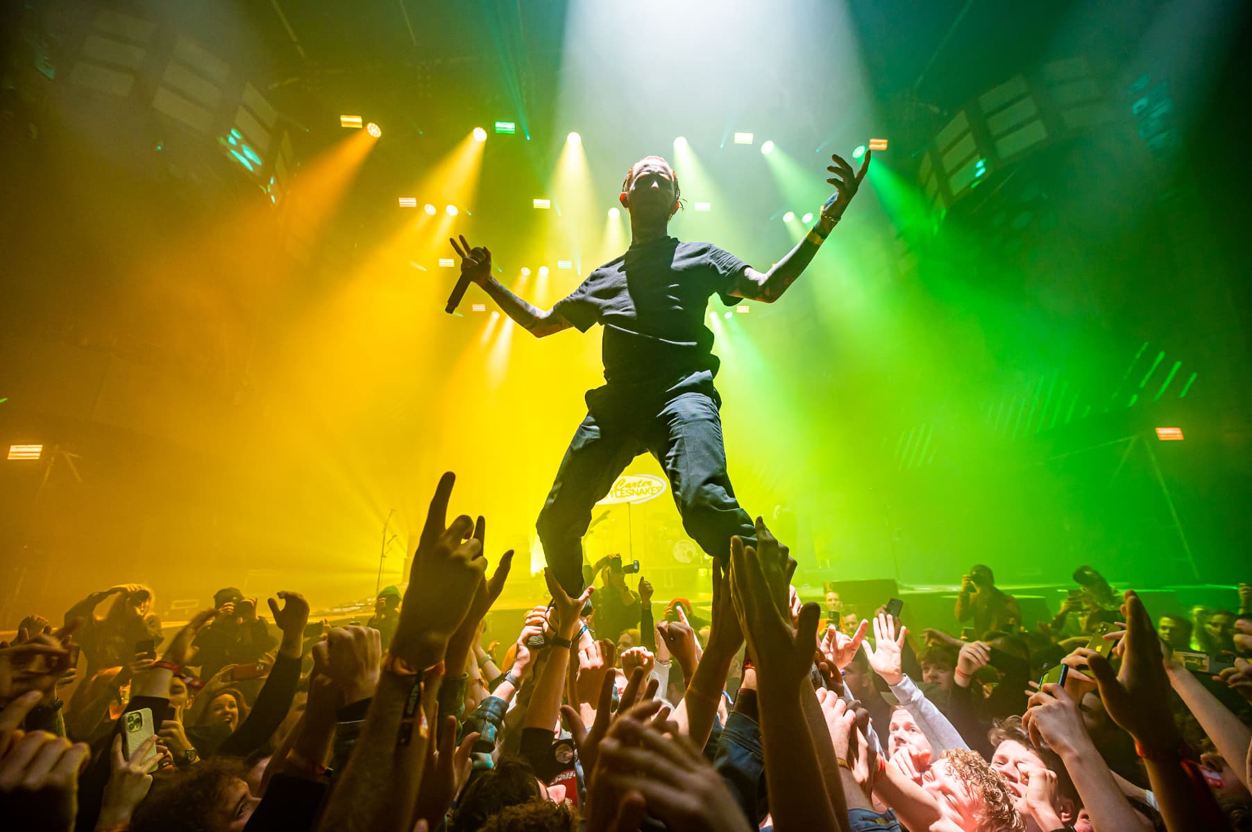 Frank Carter in The Phoenix - ©Coen van Tartwijk Frank Carter And The Rattlesnakes