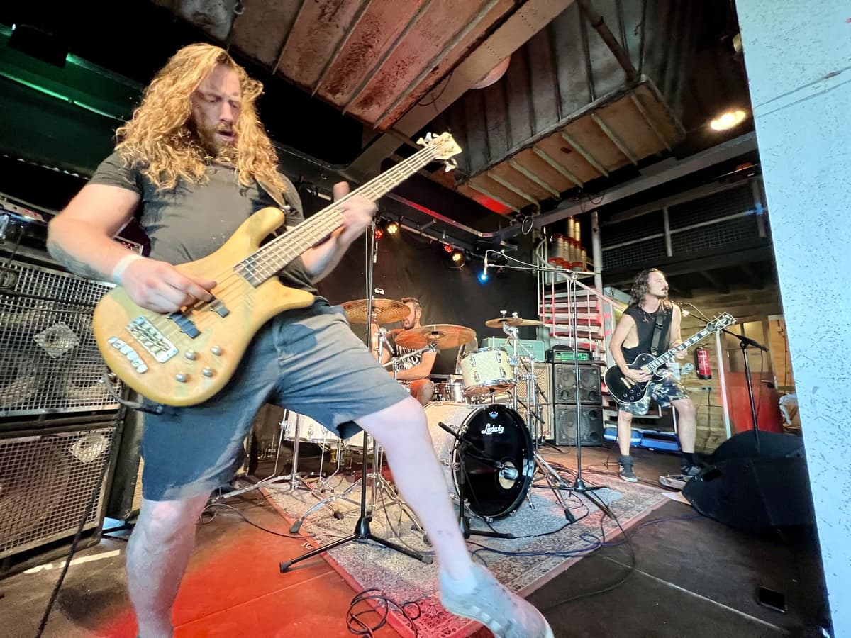 An Evening With Knives