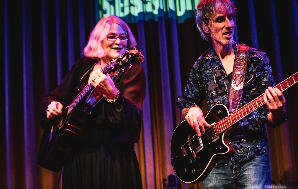 Hidden Agenda Deluxe feat Susan Cattaneo