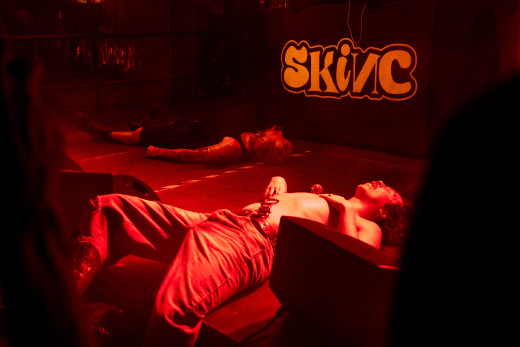 SKINC 00 SKINC